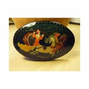Palekh Russian Lacquer Fairy Tales Black Brooch Pin Button Man Magic Troika